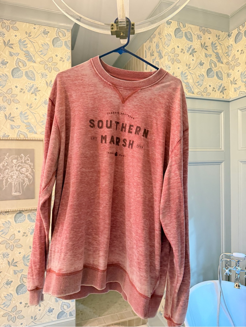 Southern Marsh Women's Pink Crewneck Sweatshirt